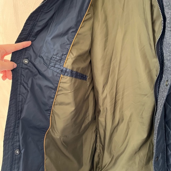 Cole Haan Men’s Blue Quilted Barn Jacket size XL With Corduroy Details - Picture 13 of 16